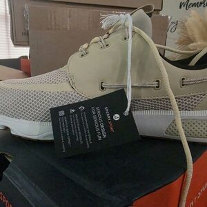 Sperry Men’s Casual Lace-Up Sneaker in Beige